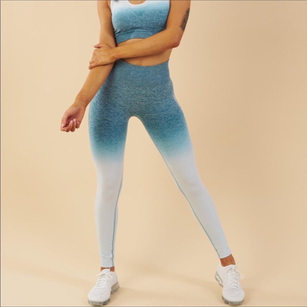 👉🏻TRADE👈🏻Gymshark ombré set